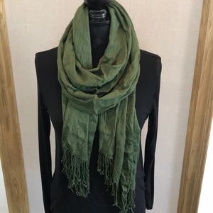 Emerald green scarf